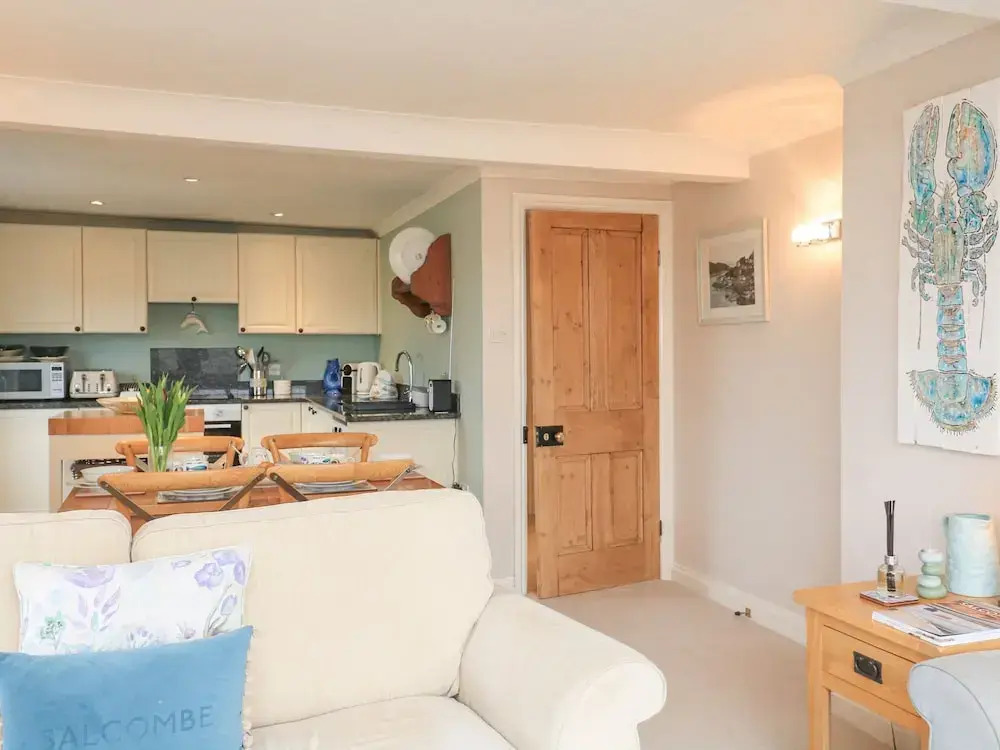 5 Melbury
