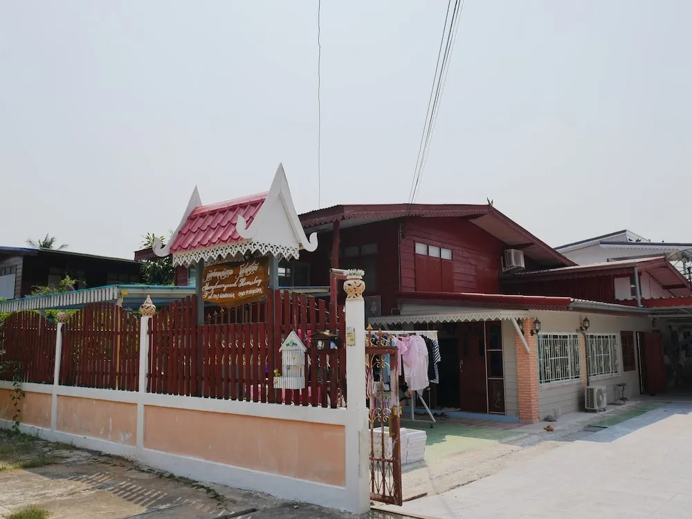 Muangluangraek Homestay