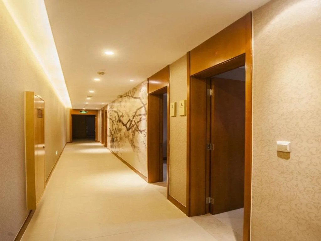 Suzhou Joy Holiday Hotel