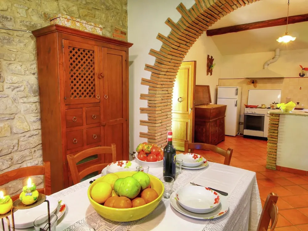 Alluring Farmhouse in Ortignano with Swimming Pool
