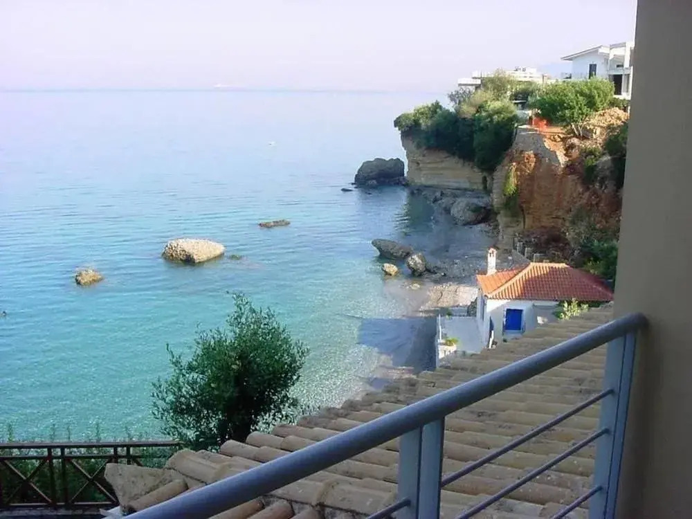 Avia Holiday Homes