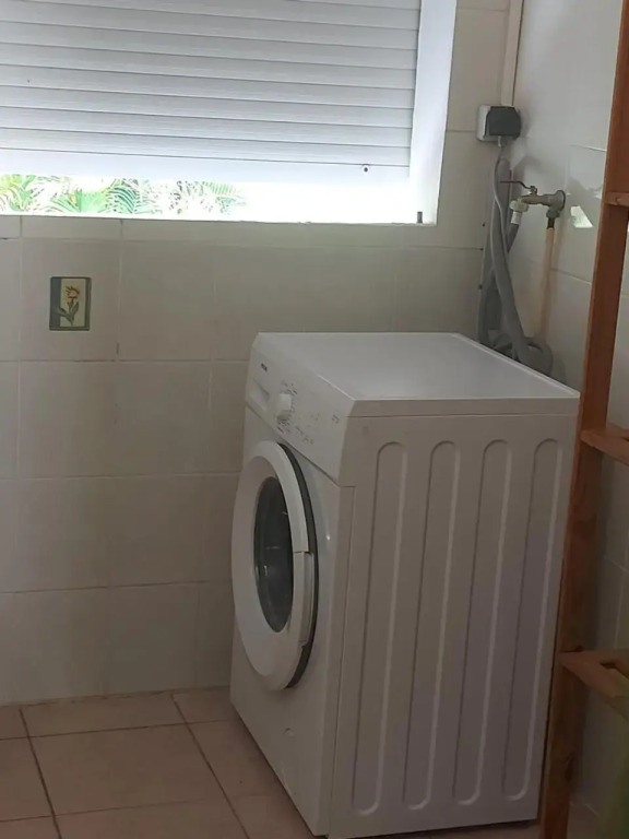 La Renommée Bouillantaise 700m du bain chaud
