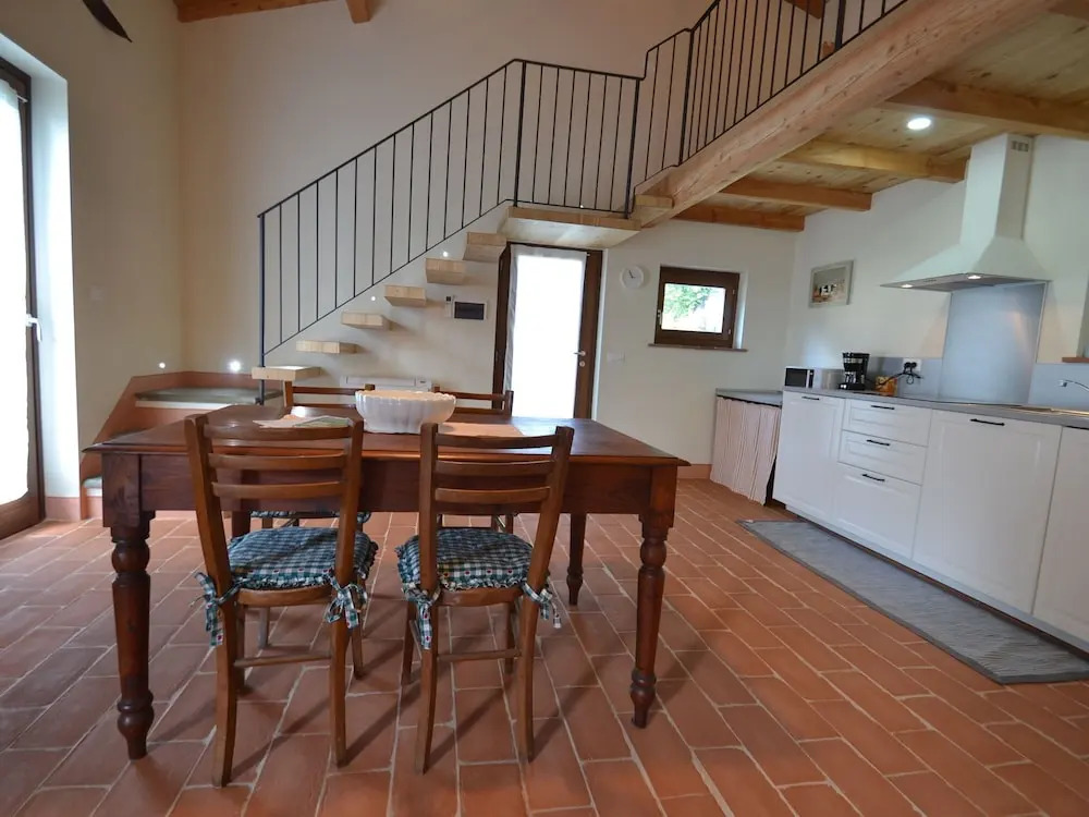 Visit Arezzo, Cortona and Siena and Then Jump in the Private Pool at Home