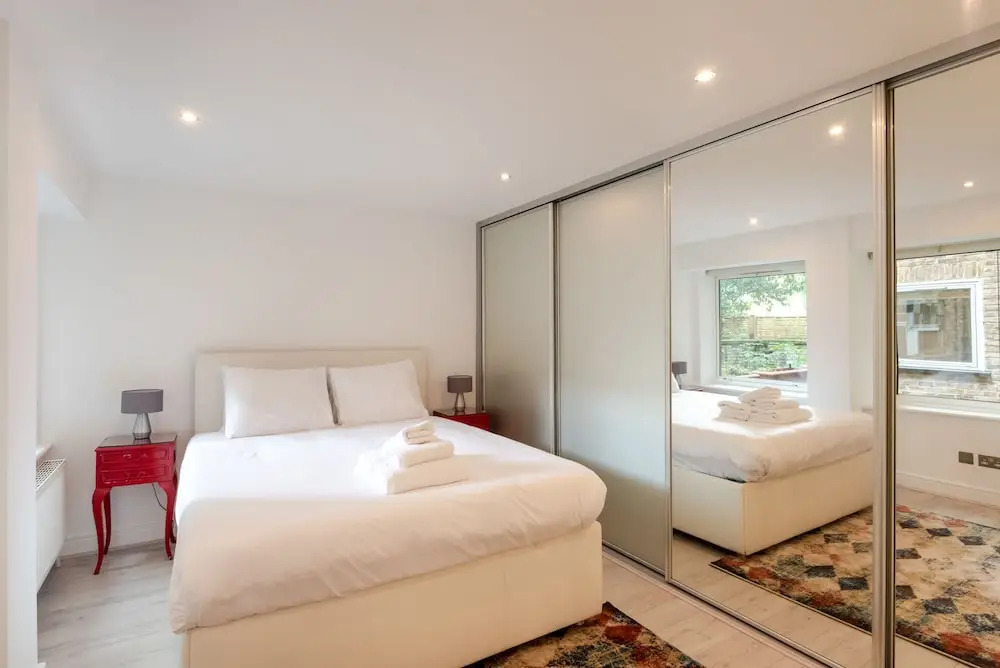 Gorgeous, Central 2 Bed for Up To 4, Bayswater