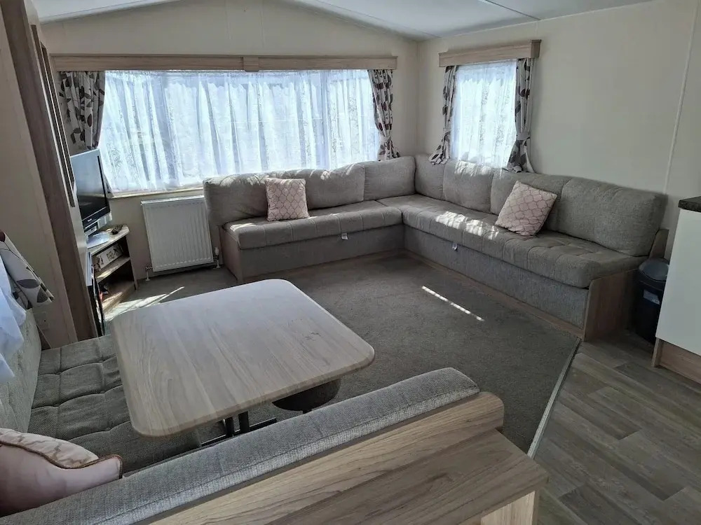 2 bed Caravan in Rhyl , dog Friendly, With Wifi