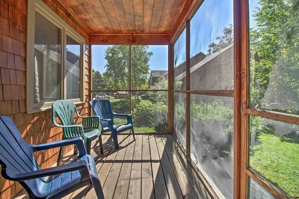 2-story Townhouse - 1 Mi to Killington Ski Area!