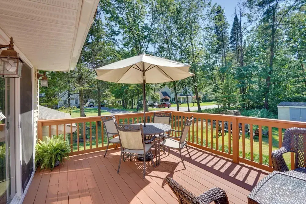 Pool + Fire Pit! Unbeatable Belmont Stakes Getaway