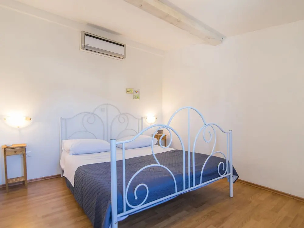 Comfortable Holiday House Gianni for up to 5 Persons