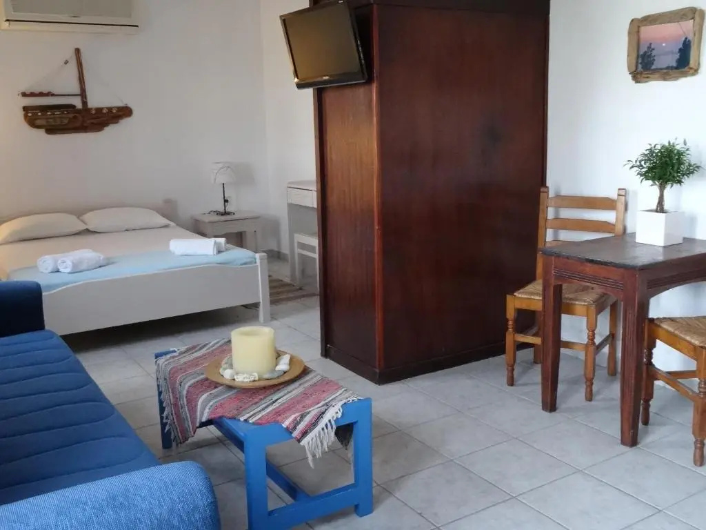 Agnanti Hotel