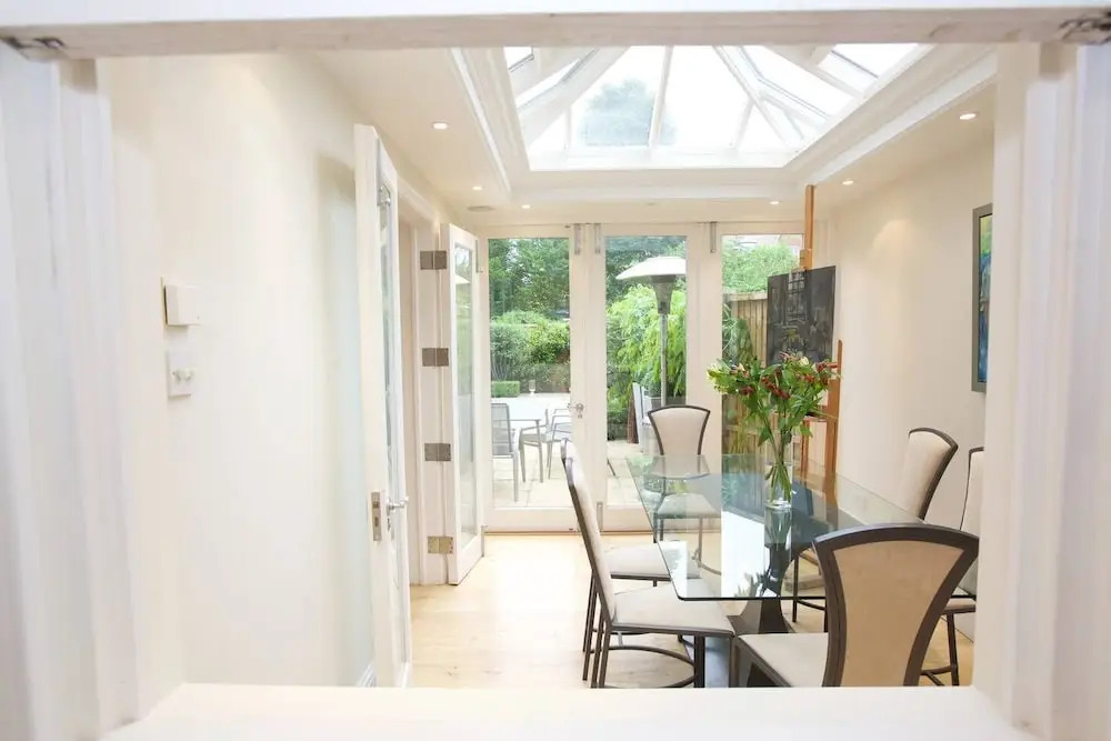 2BR Apt With Garden Near Clapham High Street Station