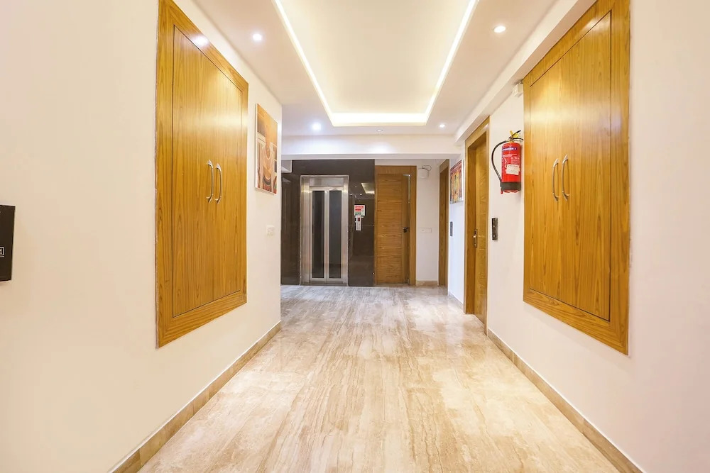 FabHotel Green Lotus Star 17