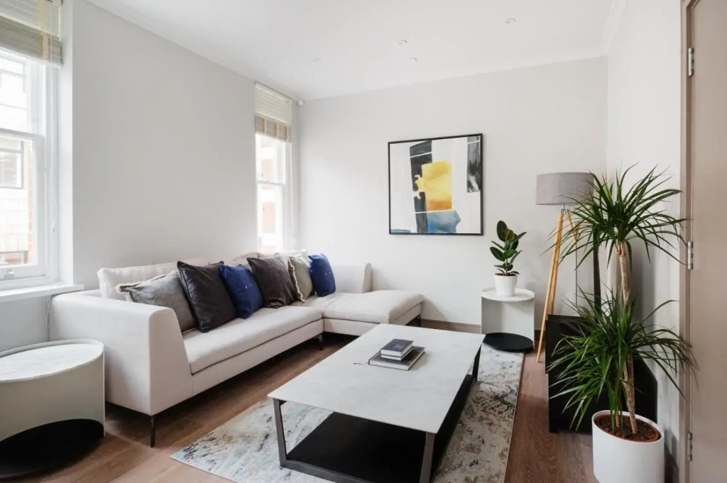Cosy Two Bedroom Apartment in Holborn