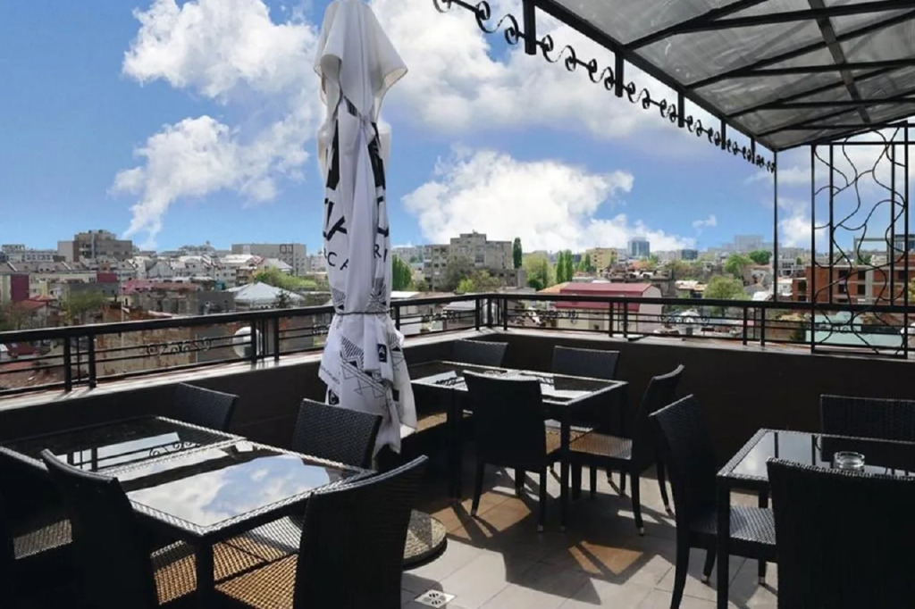 Hotel Razvan