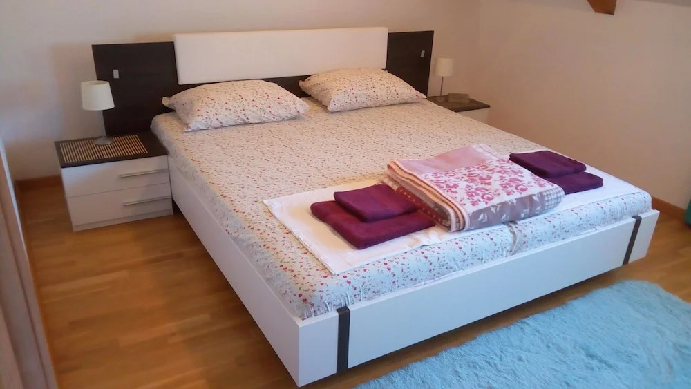 Beautiful 3-Bed Villa in Zaton Mali