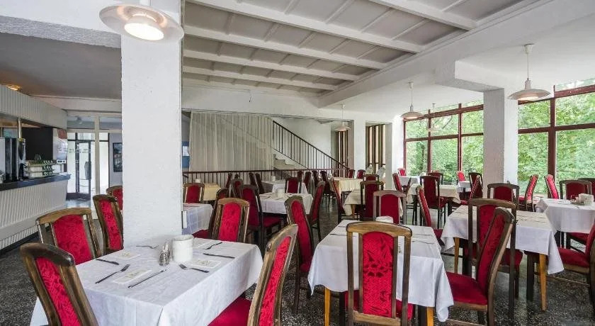 CE Napfény Hotel