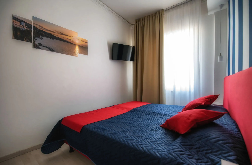 Sunset Rooms