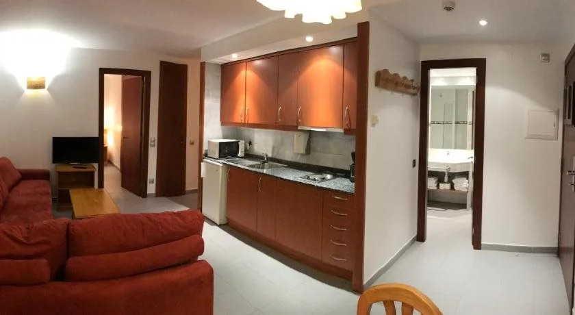 Apartamentos Turísticos Roc Del Castell