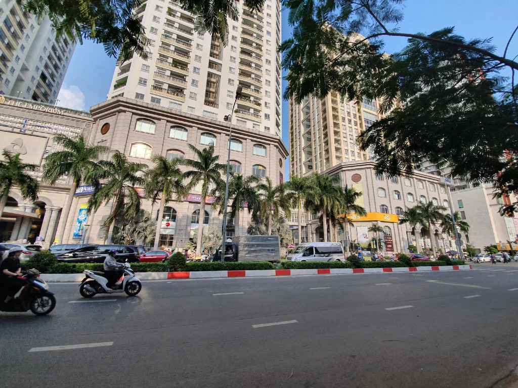 Lam Sơn Hotel