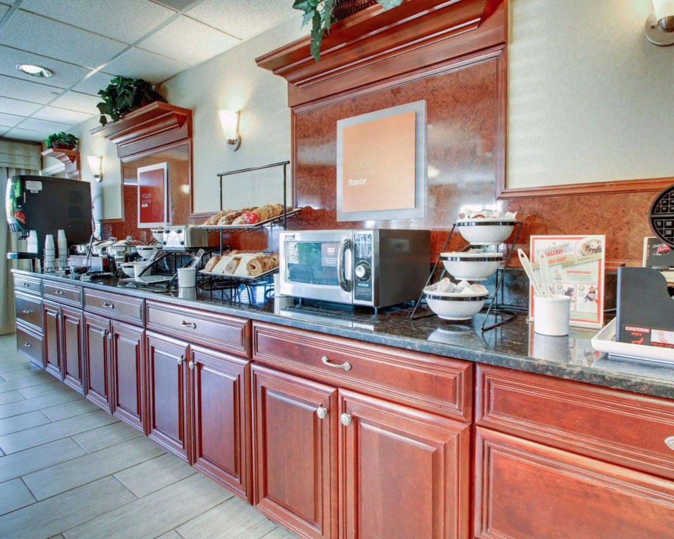 Comfort Inn & Suites Moss Point Pascagoula