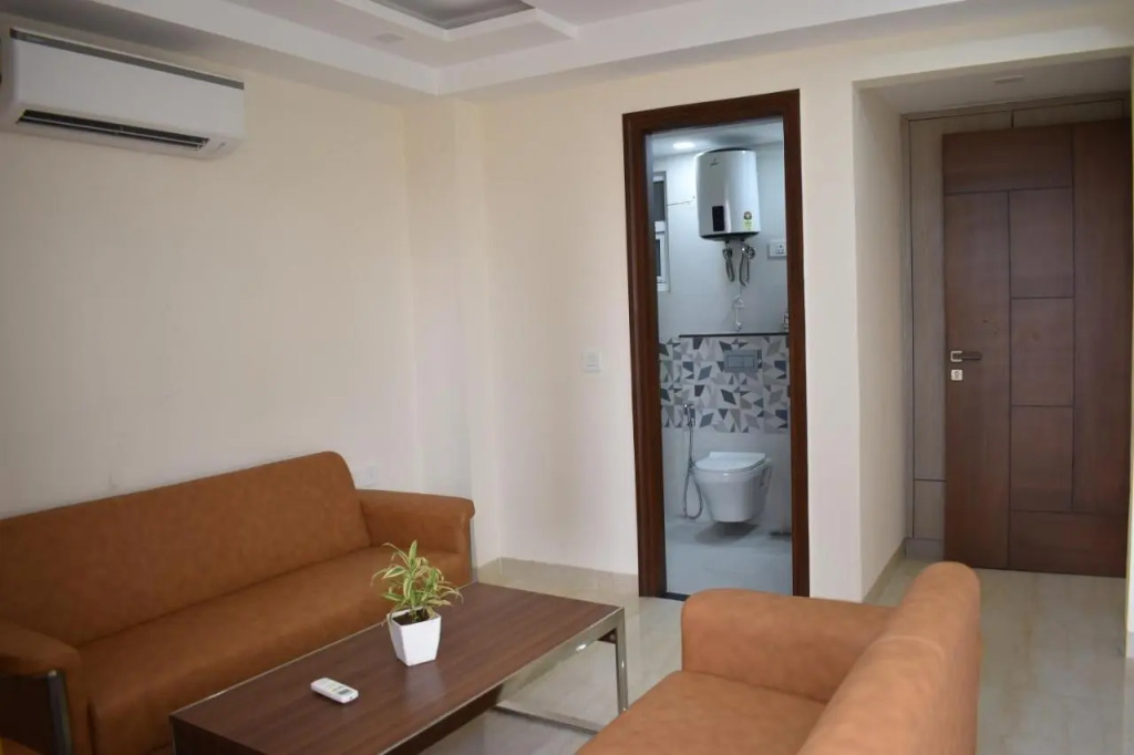 Lime Tree Hotel Golf Course Extension Nearby Grand Hyatt Gurgaon
