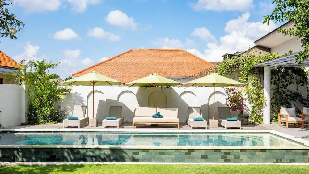 Luxurious Family 6 Br Villa in Seminyak Breakfast Include