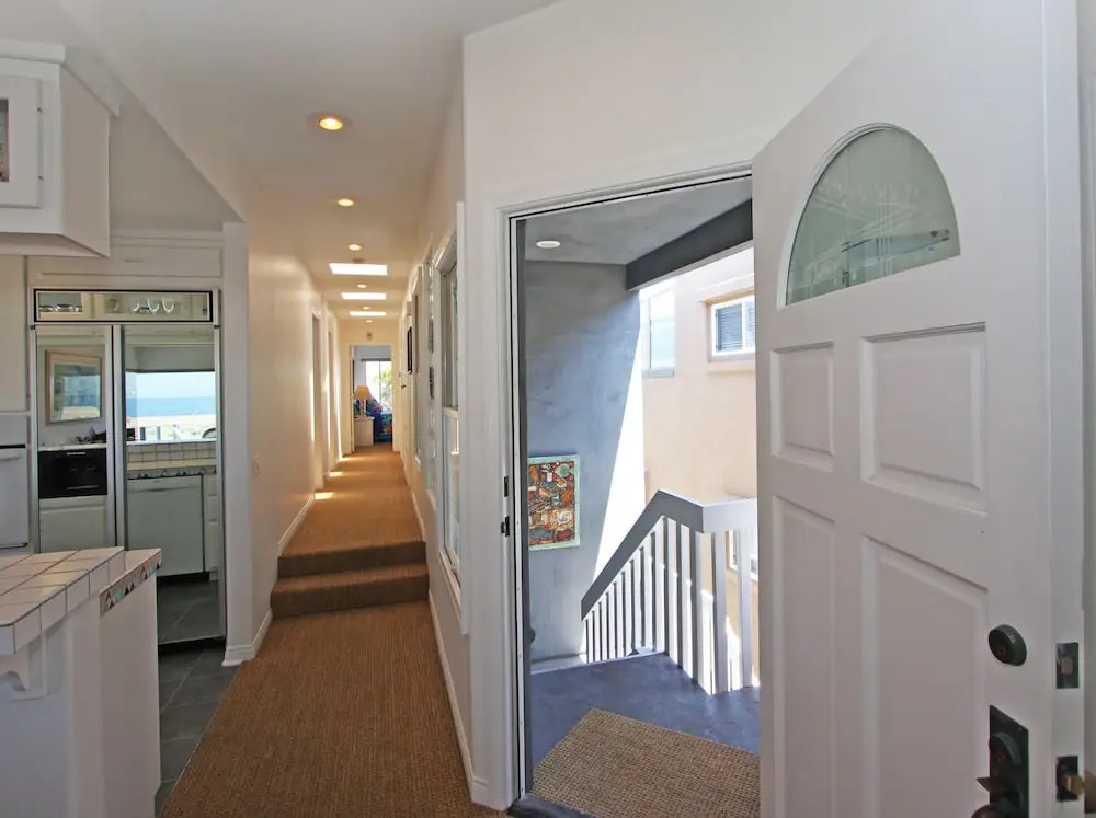 1023 E Balboa B Lus 3 Bedroom Duplex