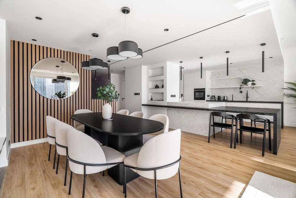 Silkhaus Luxurious 3BR Maid Dubai Marina