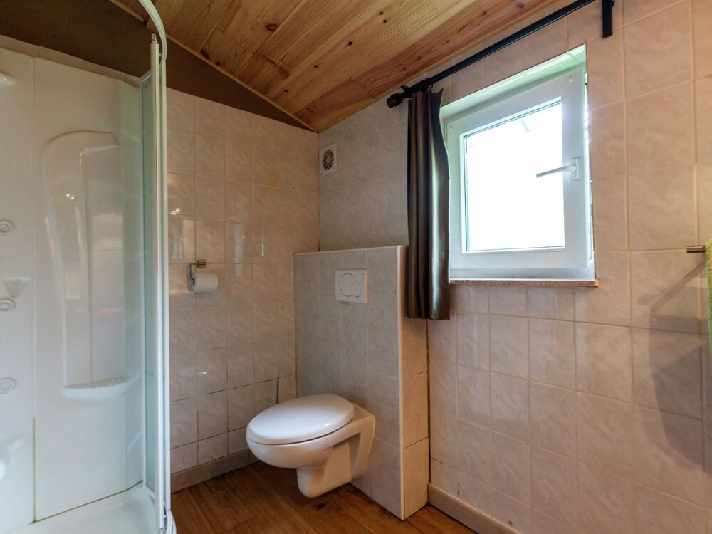 Cosy Chalet in Bomal-Sur-Ourthe with Terrace