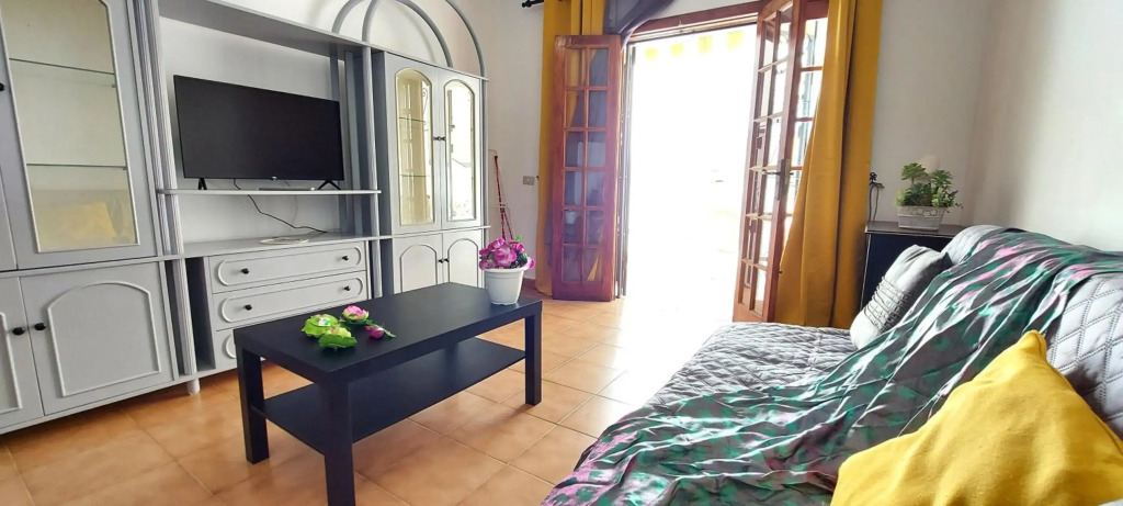 Los Cristianos Apartment, 1 bedroom Wifi Free & Big Terrace