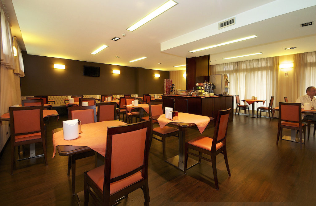 Hotel 2C