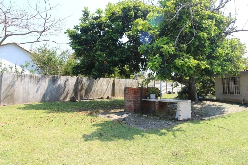 2 Colin Street