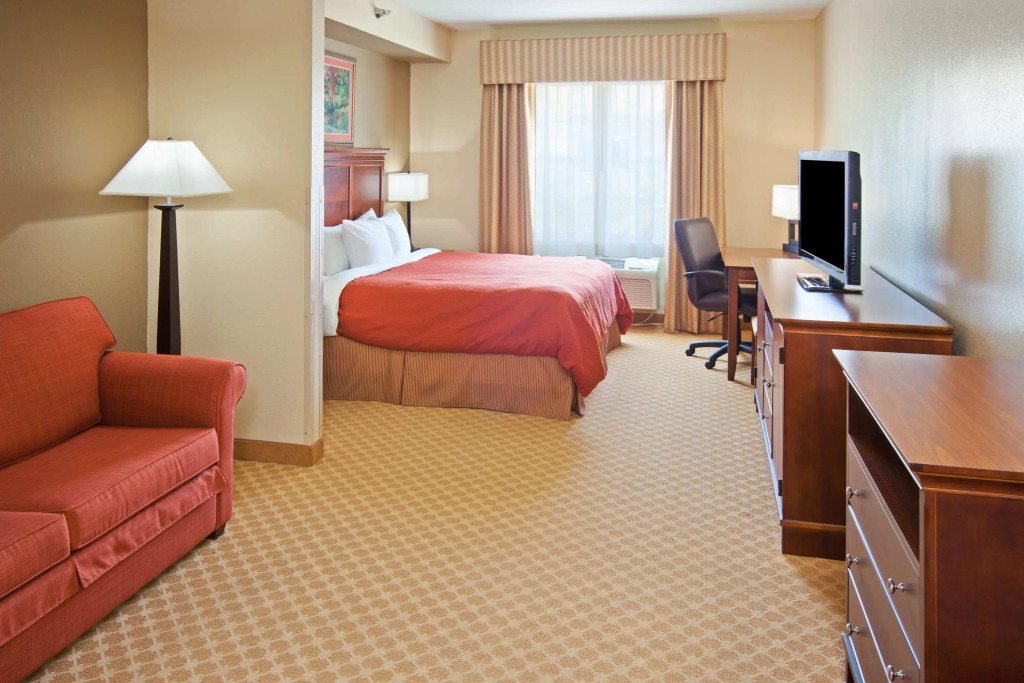 La Quinta Inn & Suites by Wyndam Knoxville West