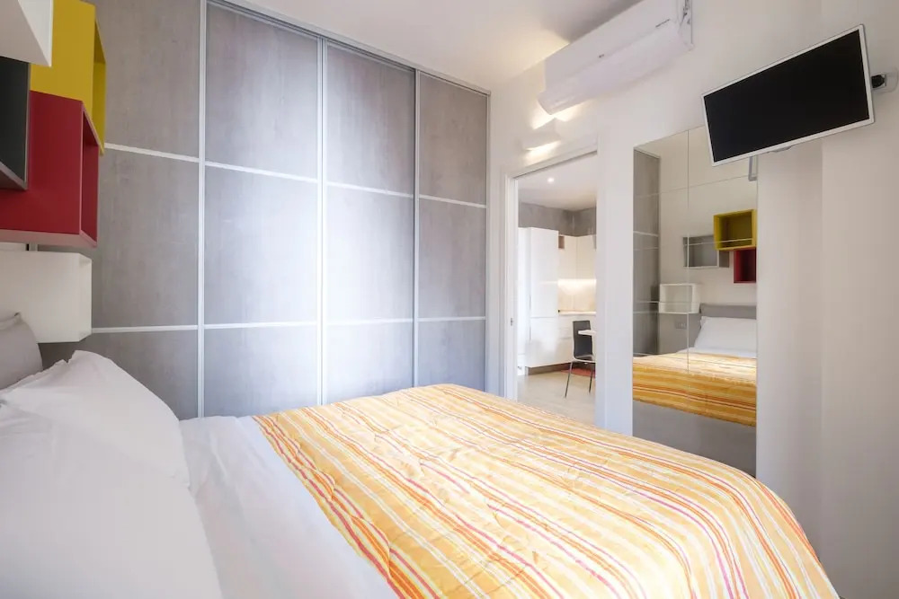 Residence Cairoli 9 by Studio Vita