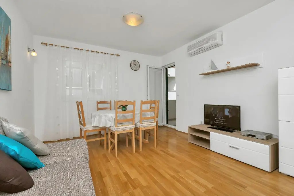 Apartment Peškera