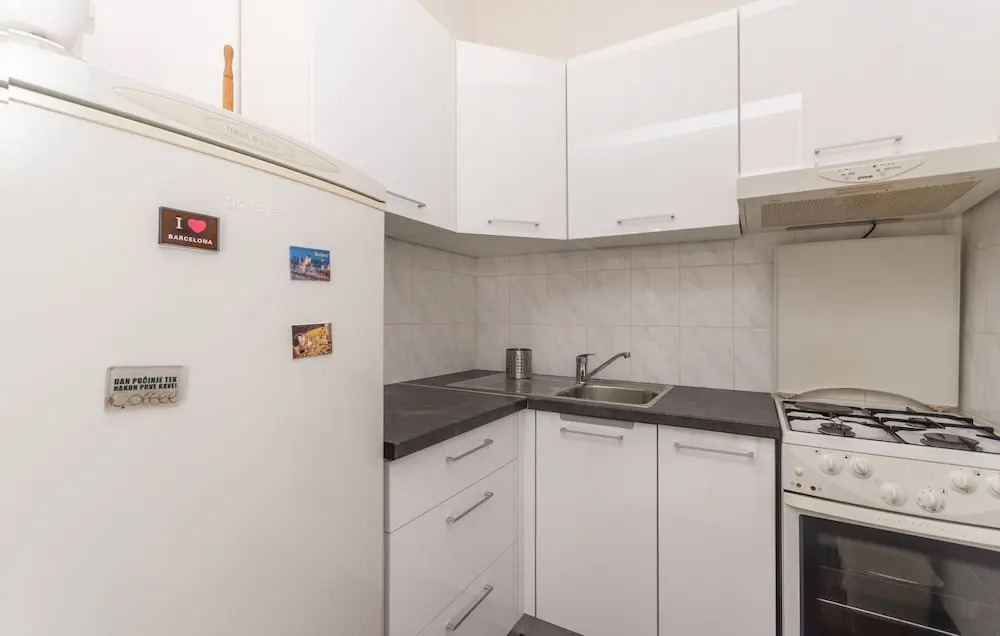 Apartments Mactra