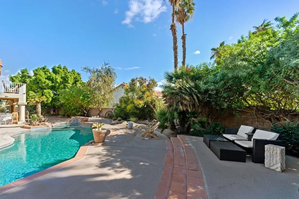 Palm Desert Escape Oasis Home 4 Bedroom Home by RedAwning