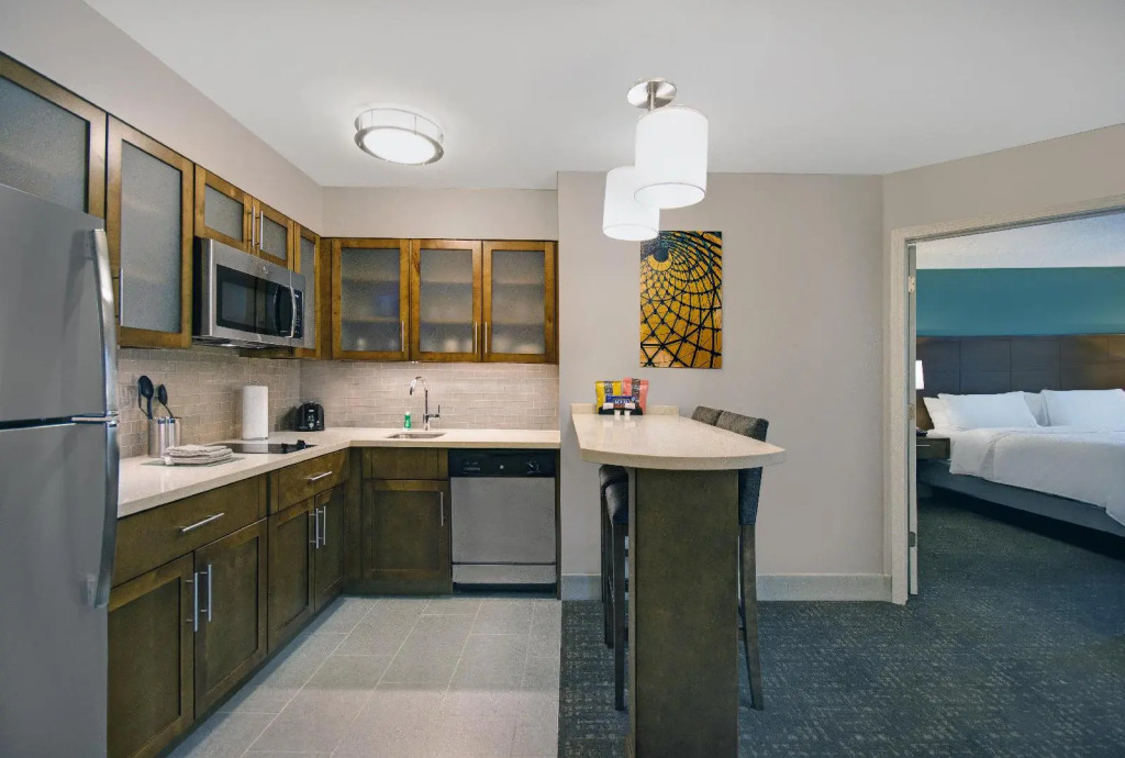 Staybridge Suites Sterling Heights - Detroit Area by IHG