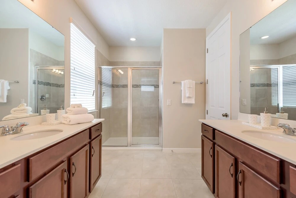 Amazing 6 Bedroom 5 Bathroom Solara Resort Villa
