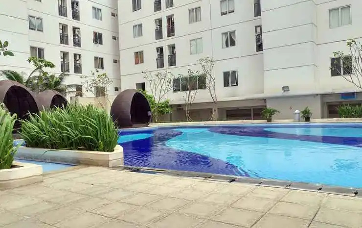 Cozy Living Studio Apartment at Bassura City By Travelio