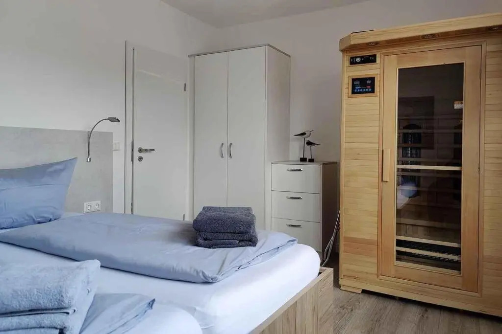 Grosse-Ferienwohnung-14-mit-Meerblick-und-Strandkorb-im-Haus-Seeluft-in-Duhnen