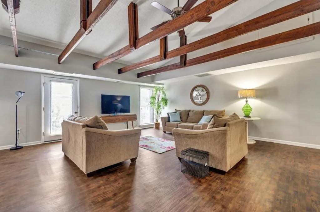 The Post Loft- In the Heart of Downtown Statesboro