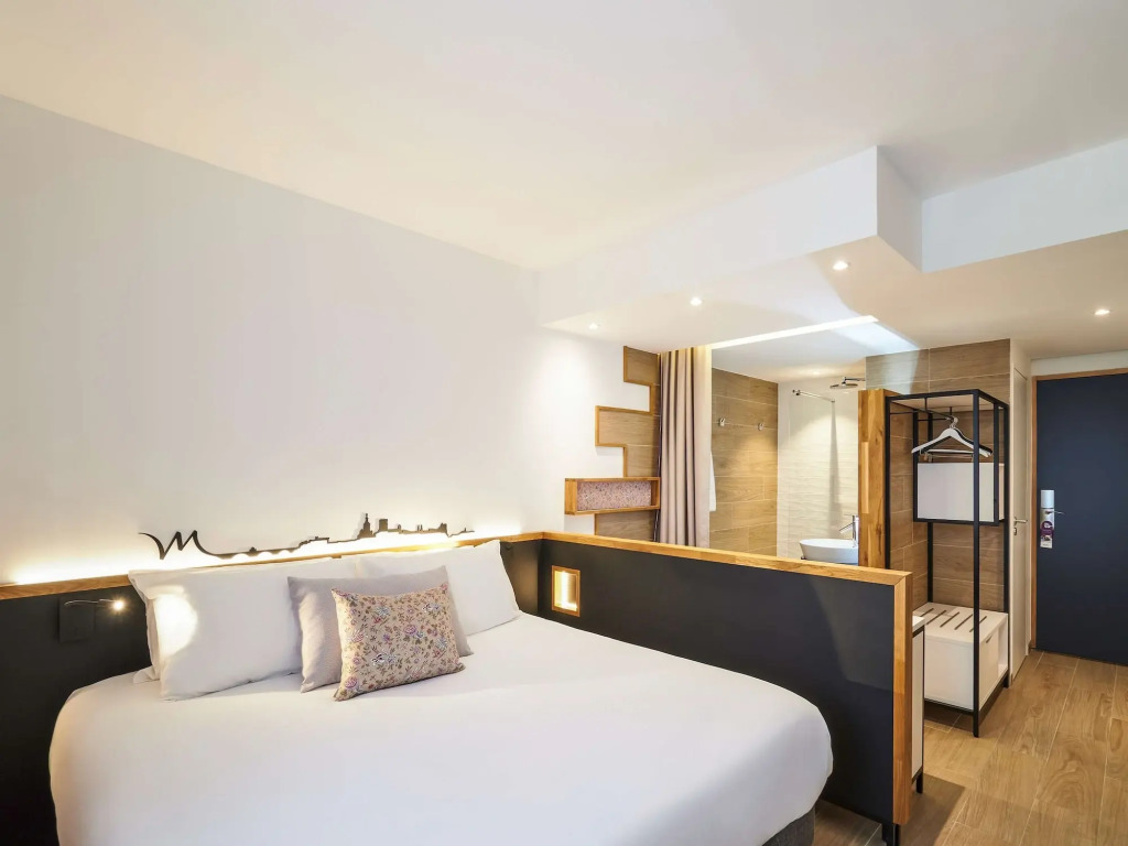 Mercure Avignon TGV Hotel & Spa