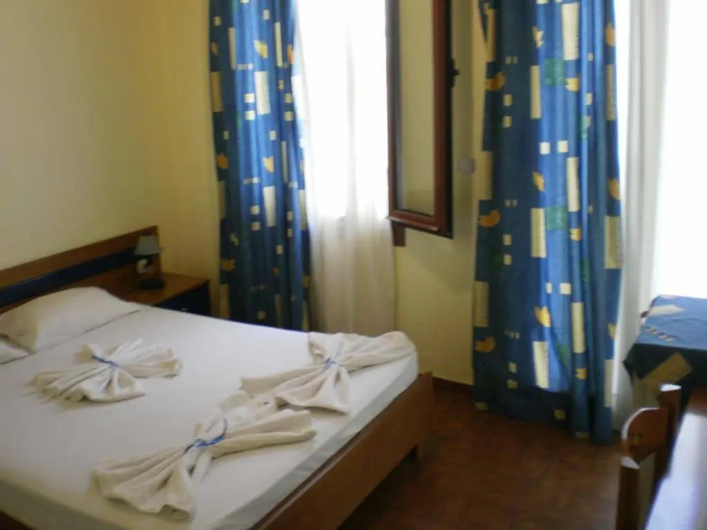 Pia Rooms