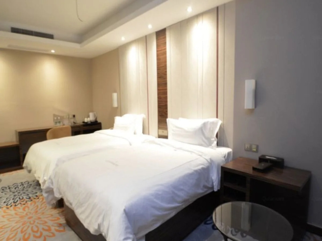 Lavande Hotel Nanjin Shuiximen Mochou Lake Garden