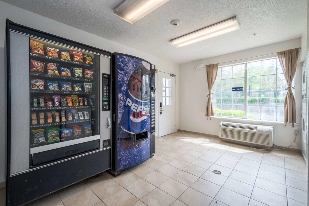 Studio 6 Extended Stay - Roswell, GA - Atlanta
