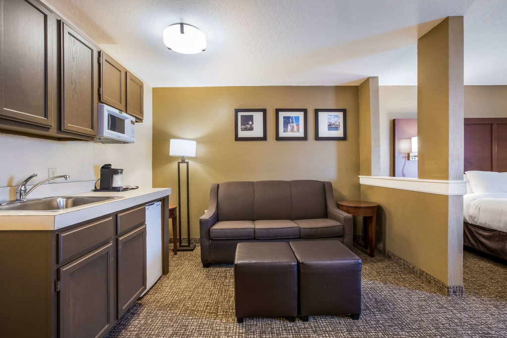 Comfort Inn & Suites Fairborn near Wright Patterson AFB