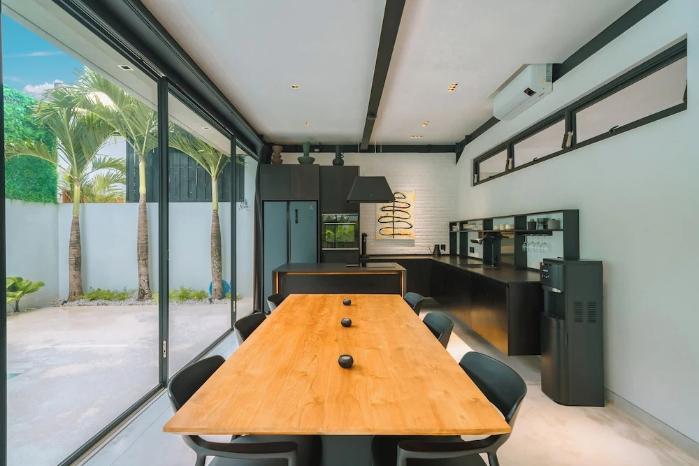 Villa Vantage 2