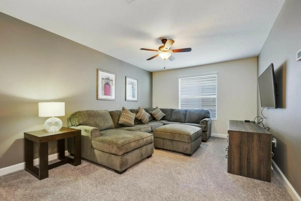 Fully Renovated 6BDR HomeChampions Gate Resort
