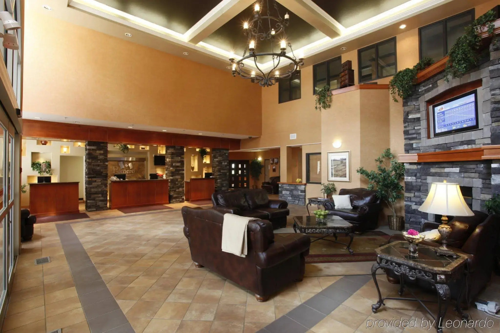 Pomeroy Inn and Suites Chetwynd