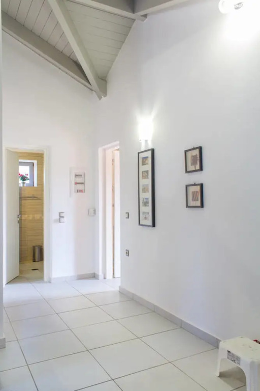 Harmony Villa - Serene Villa for 6 Near Lagana With Private Patio and Parking